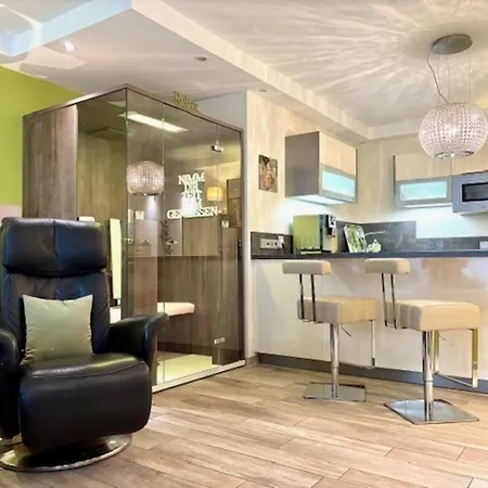 Daire Luxus-ferienwohnung Mit Infrarot-sauna, Massagesessel, Terrasse & Strandnaehe In Zingst